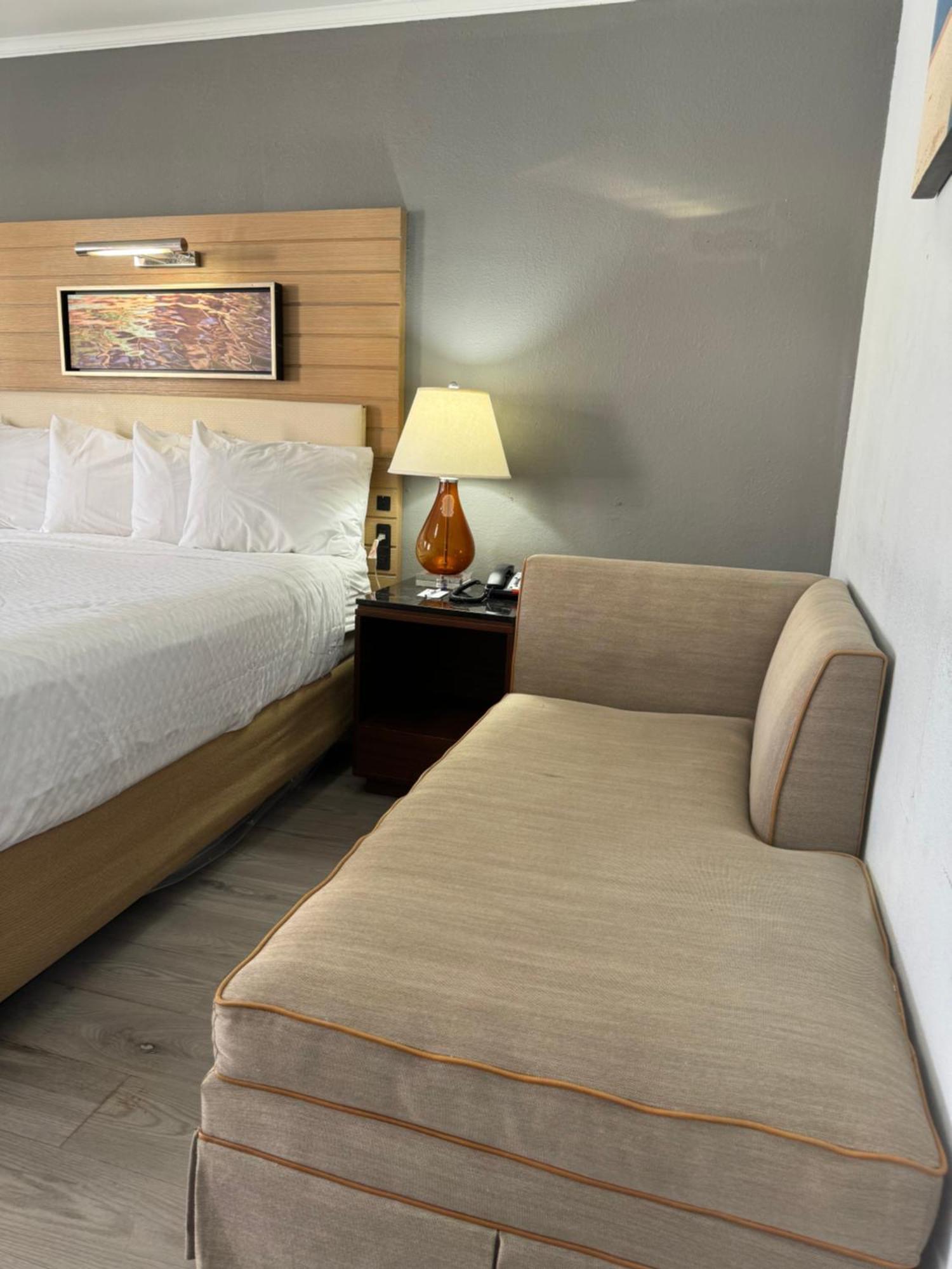 Americas Best Value Inn At Central Valley-Woodbury Экстерьер фото
