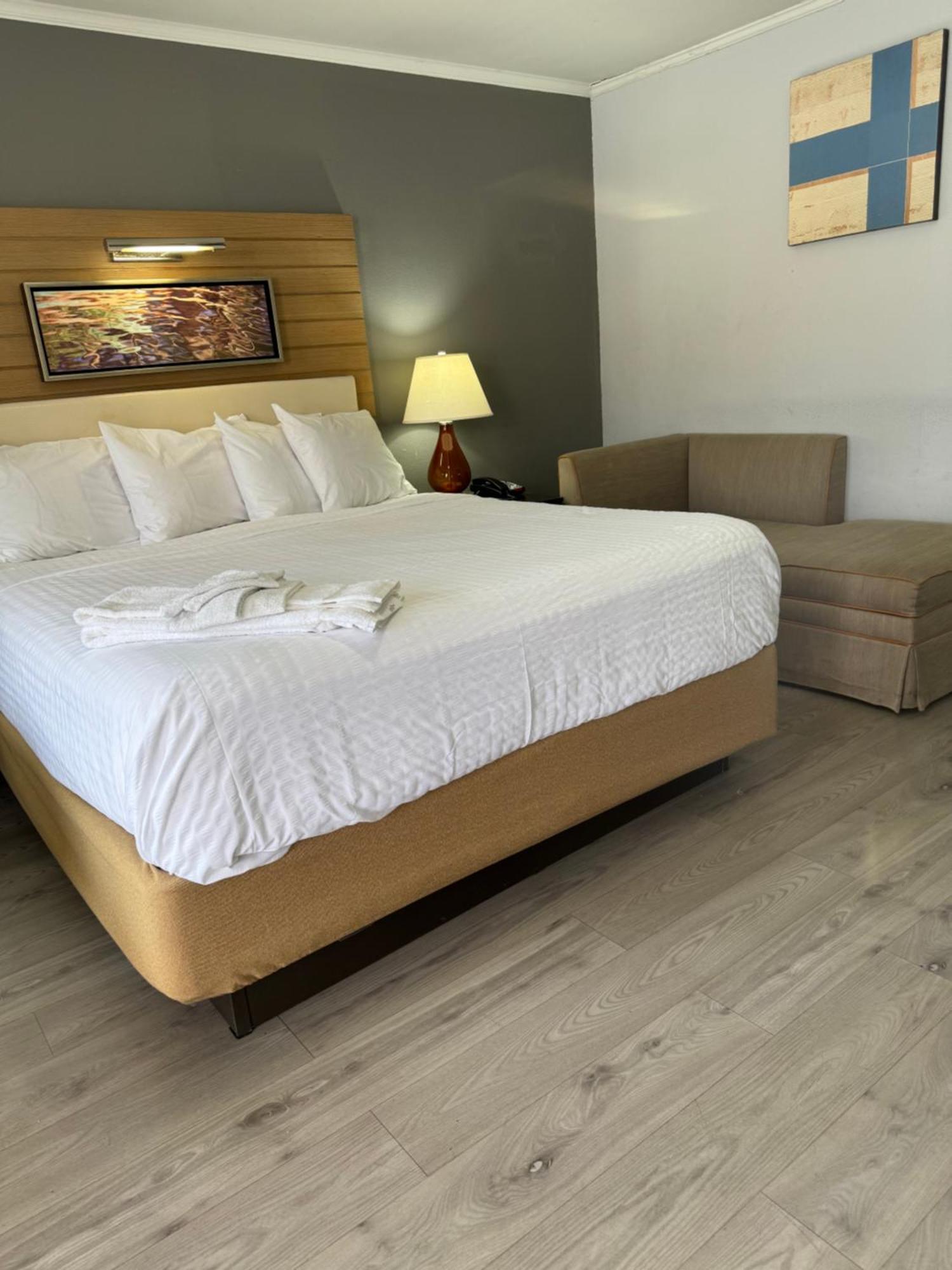 Americas Best Value Inn At Central Valley-Woodbury Экстерьер фото
